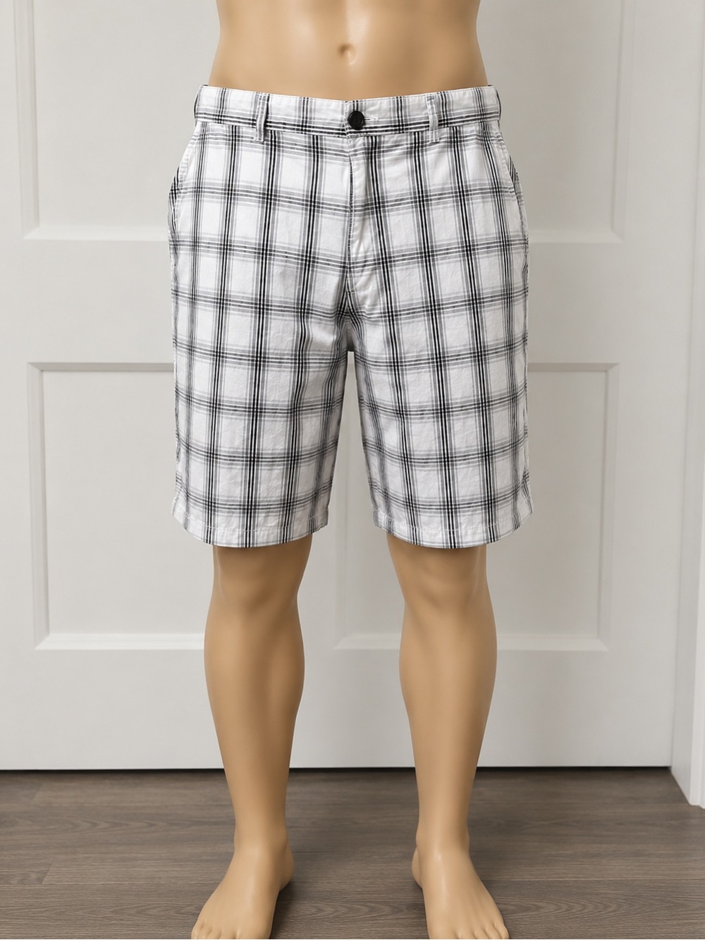 Men’s Plaid Shorts Size 46 White Gray 100% Cotton Flat Front dadcore grandpacore